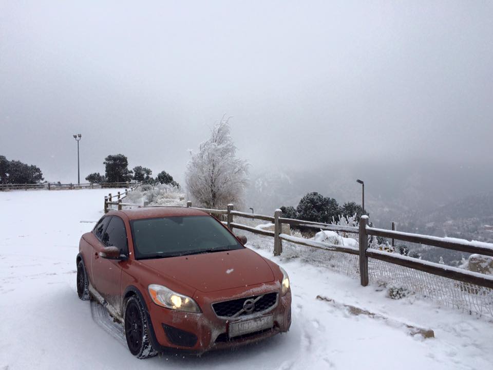 C30 playing in snow